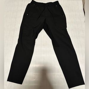 Lululemon License to Train Jogger. Size Medium.